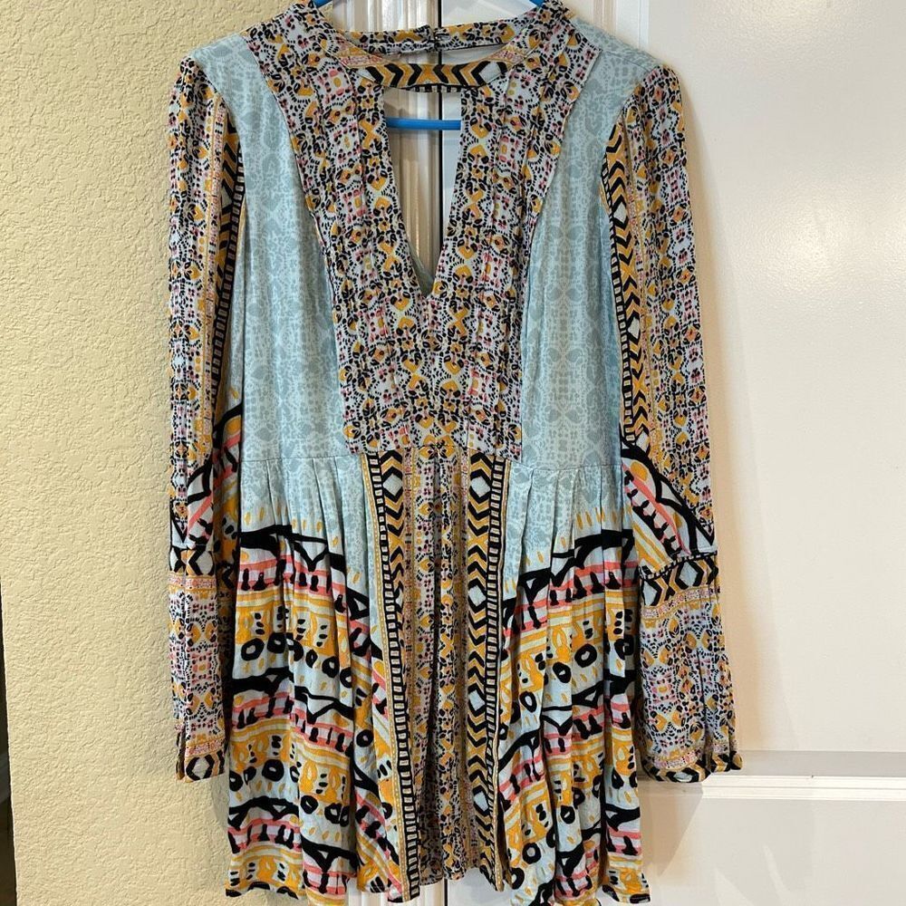 Free People Tegan Border Print Bell Sleeves Mini Dress Tunic size 4